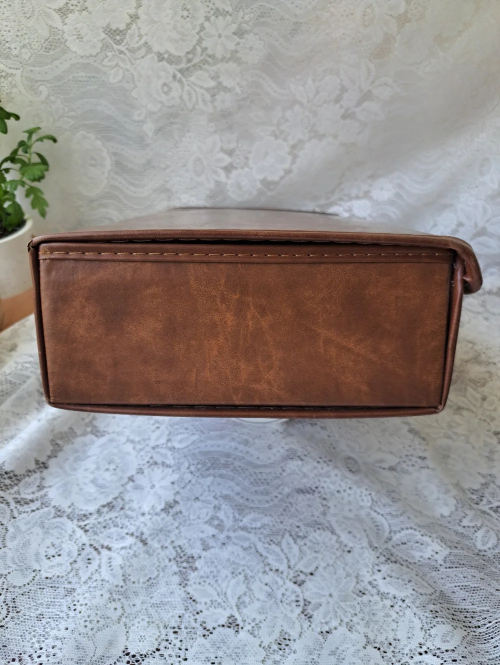 Vintage 80s Vinyl Audio Cassette Tape Storage Case Made In USA 24 Tape Capacity